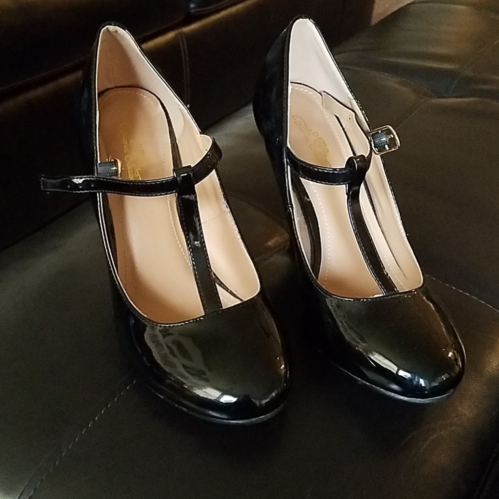 Black Retro Heels